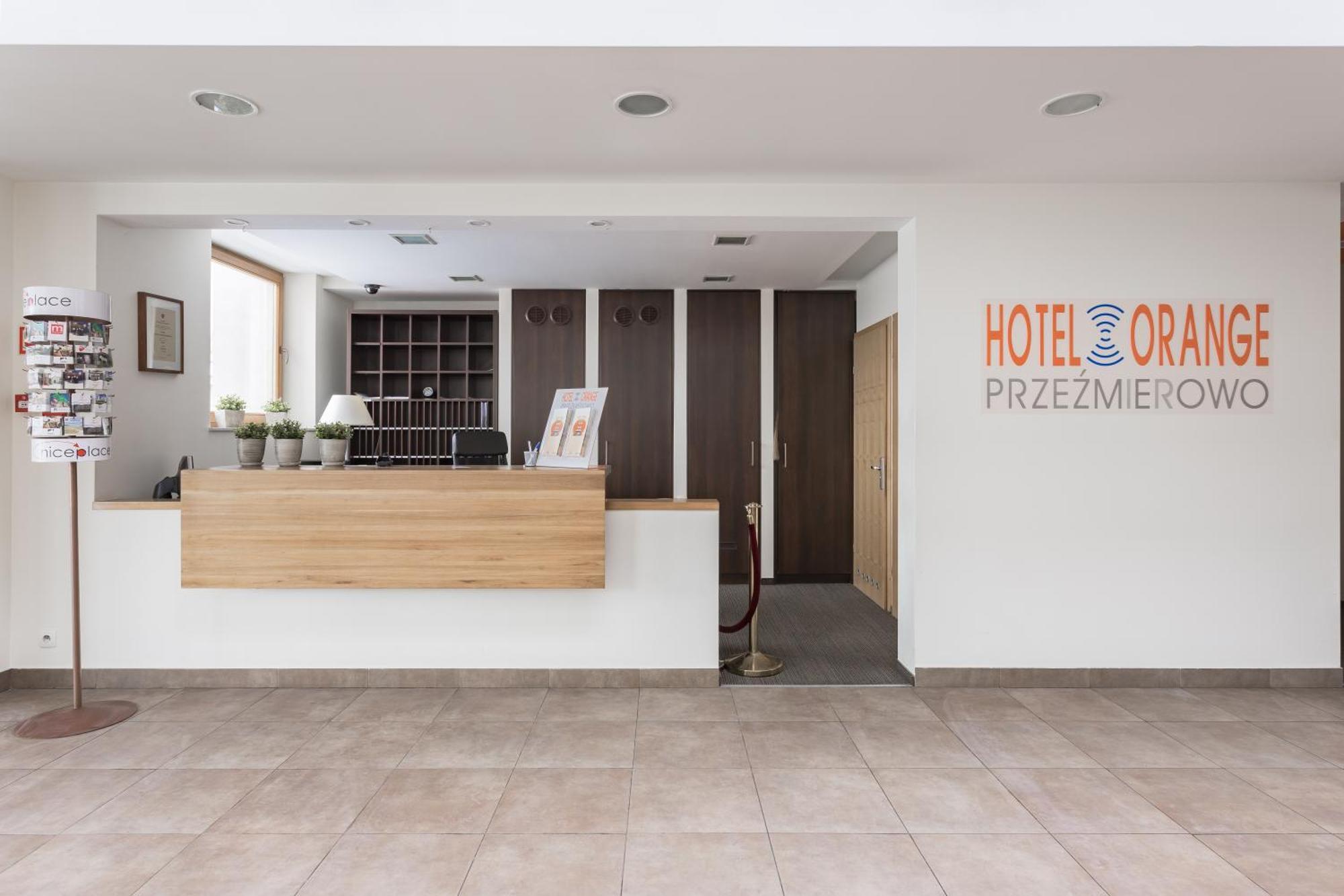Hotel Orange เชสมีโรโว ภายนอก รูปภาพ