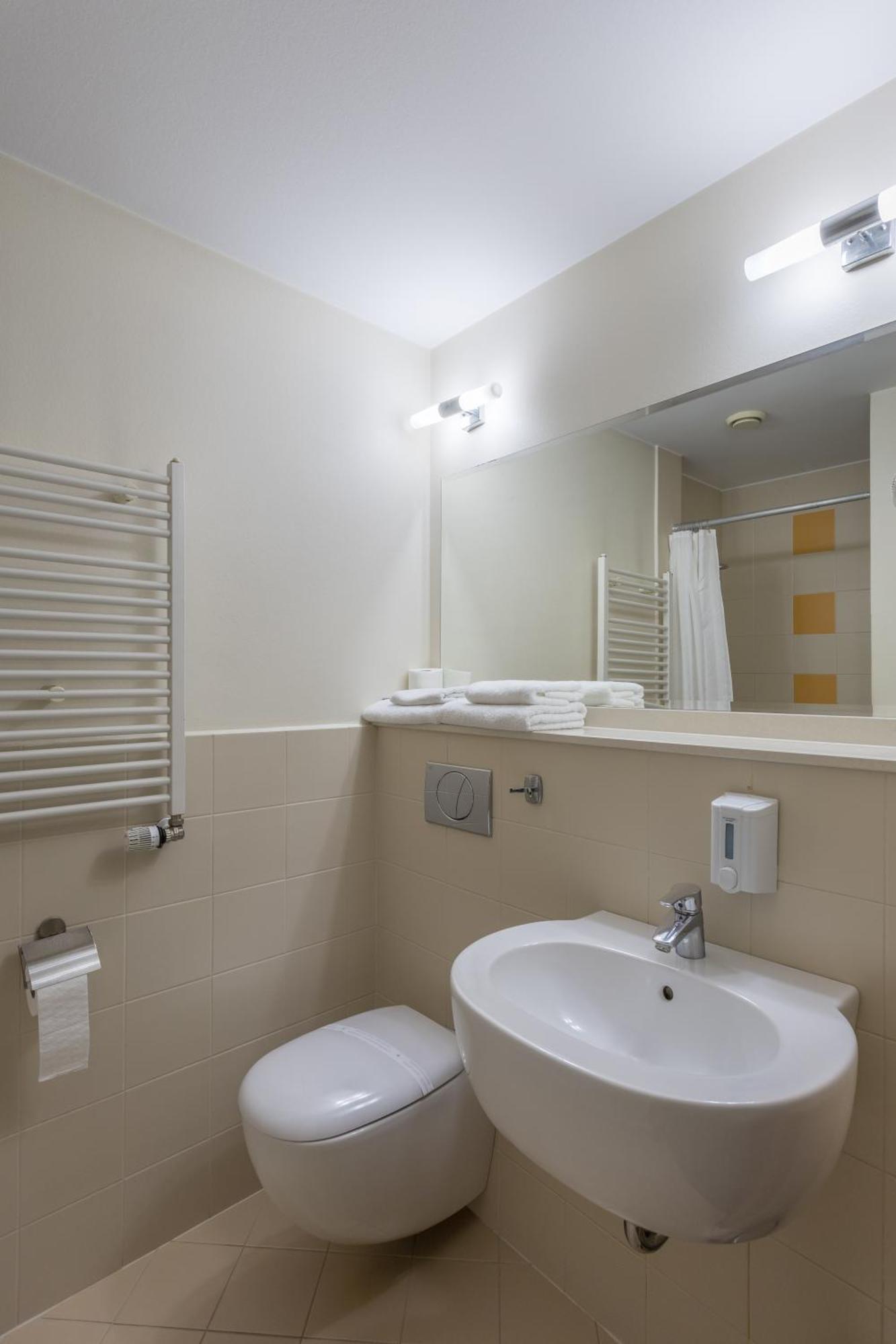 Hotel Orange เชสมีโรโว ภายนอก รูปภาพ