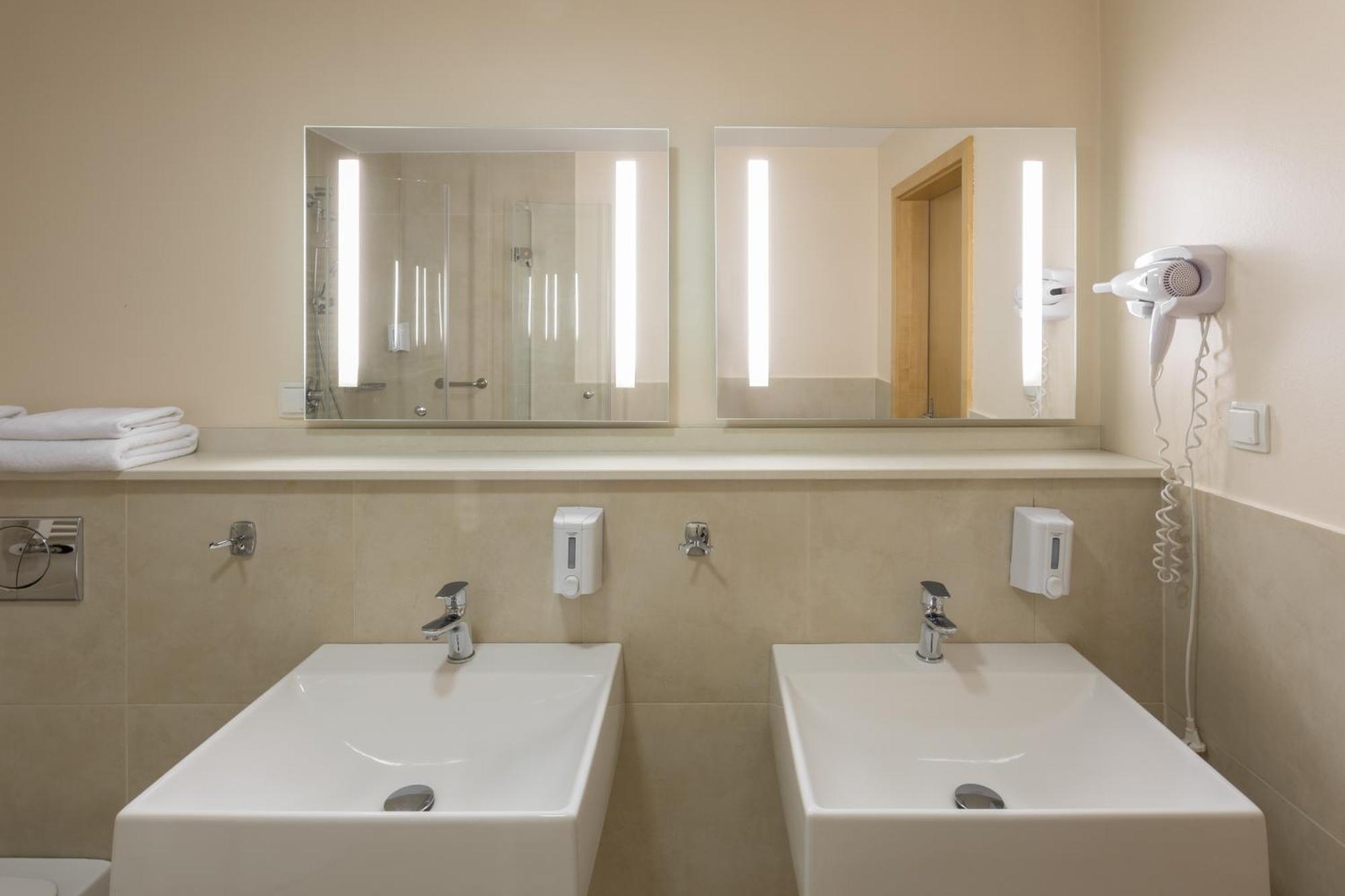 Hotel Orange เชสมีโรโว ภายนอก รูปภาพ