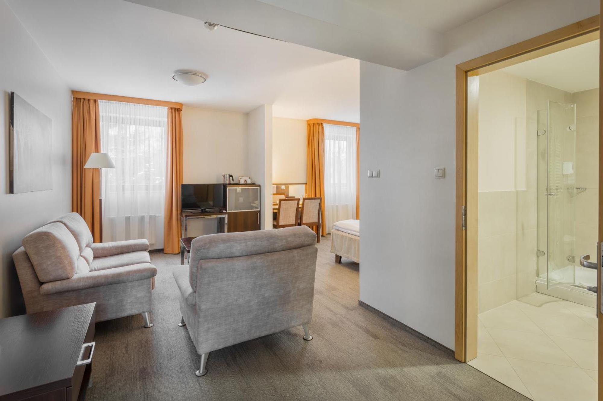Hotel Orange เชสมีโรโว ภายนอก รูปภาพ